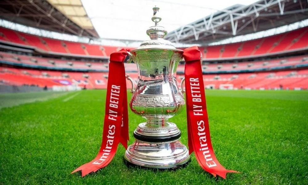 Ο αγώνας που αναβλήθηκε 15 φορές στο κύπελλο Αγγλίας του 1963